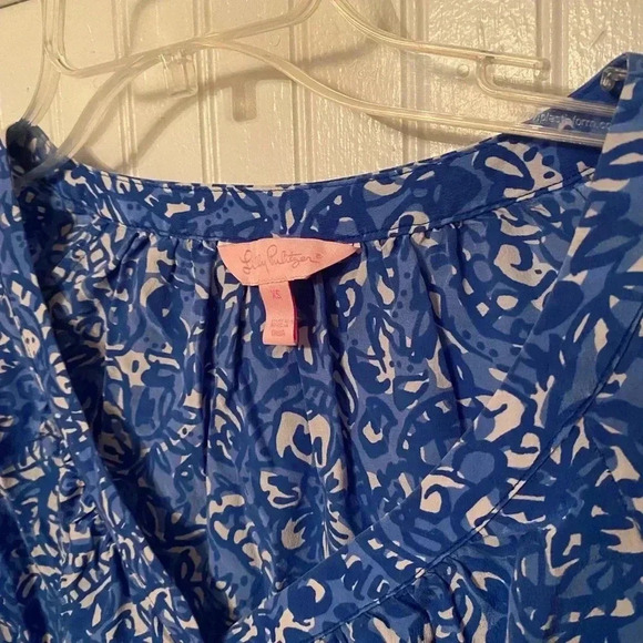 Lilly Pulitzer 100% silk 3/4 sleeve blouse - Picture 6 of 6